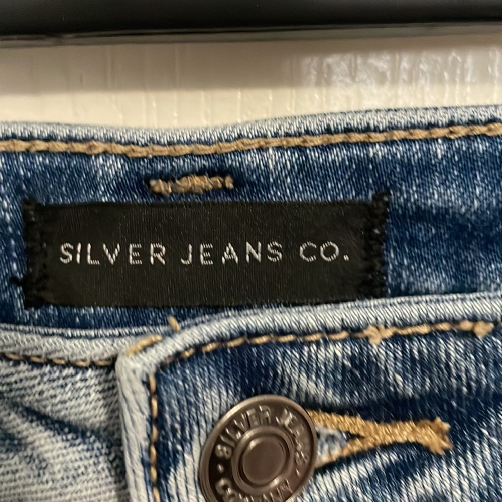 Mid Rise Mini Skirt - Picture 3 of 4